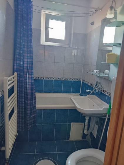 Apartament cu 2 camere nedecomandat în Florilor