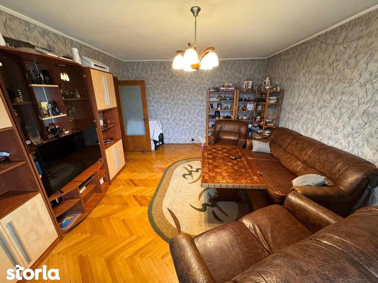 Apartament cu 3 camere decomandat în Tomis Nord