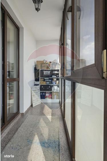 Apartament cu 2 camere decomandat în Olteni