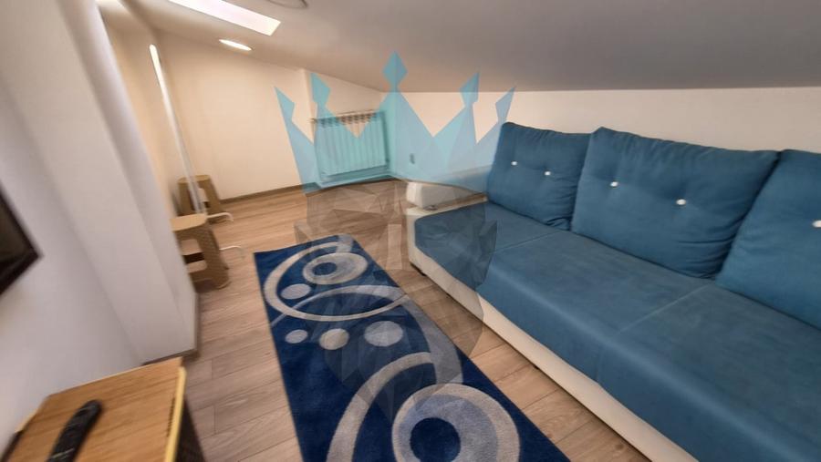 Apartament cu 2 camere decomandat, mobilat în P-ța Romană