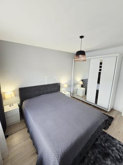 Apartament cu 3 camere decomandat, mobilat în Florești