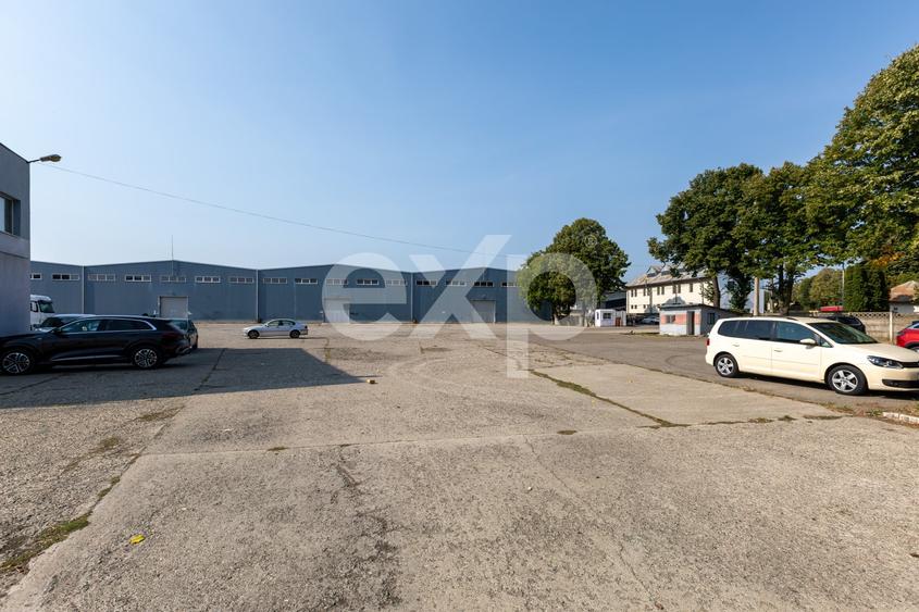 Spațiu industrial, de 4,400 mp, în Mărgineni