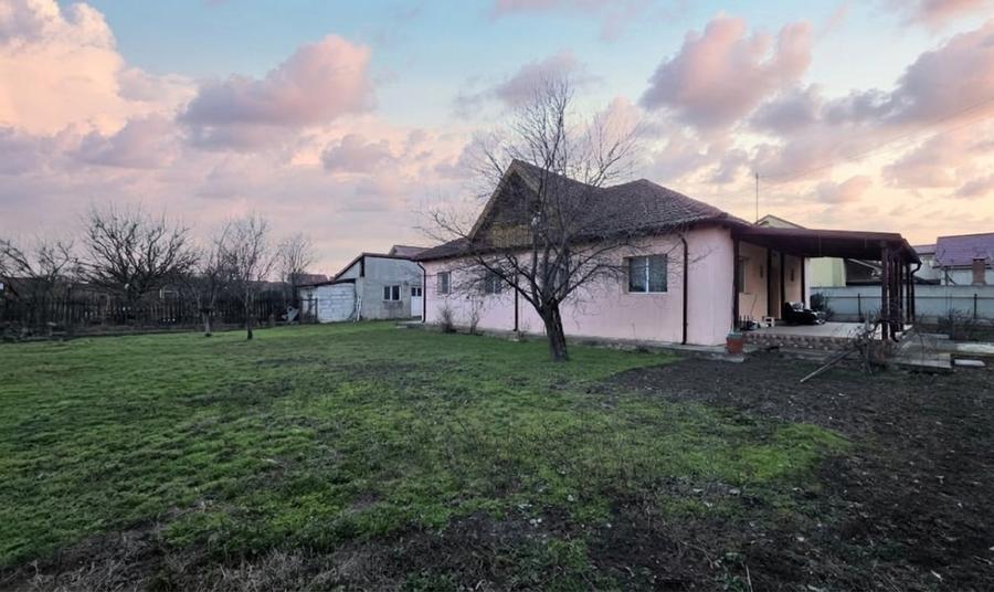 Casă individuală cu 5 camere cu Canalizare în Năvodari