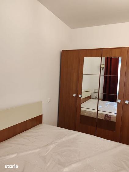 Apartament cu 3 camere decomandat în Doamna Ghica