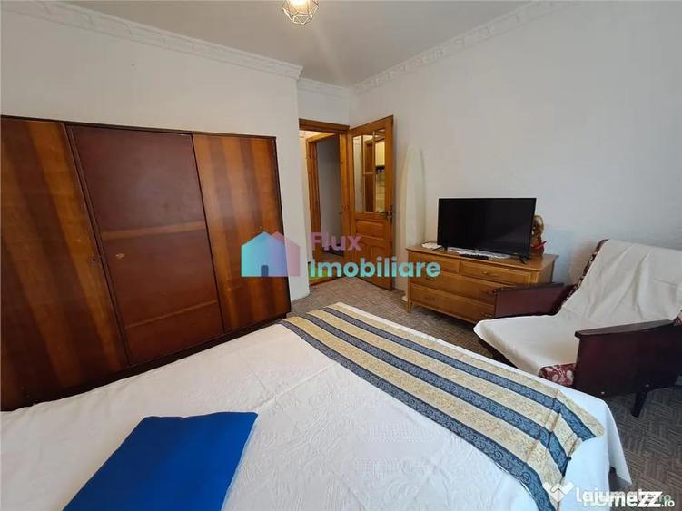 Apartament cu 3 camere decomandat în Obcini
