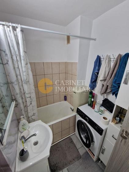 Apartament cu 2 camere decomandat, mobilat în Alexandru cel Bun