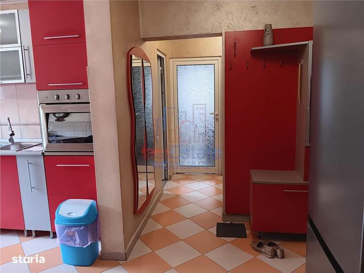 Apartament cu 3 camere, mobilat în Frumoasa