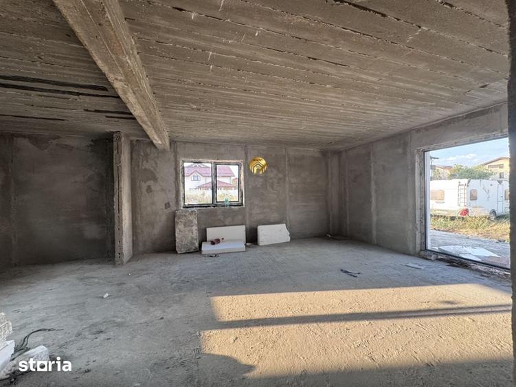Casă cu 5 camere cu Teren 300 Mp în Central