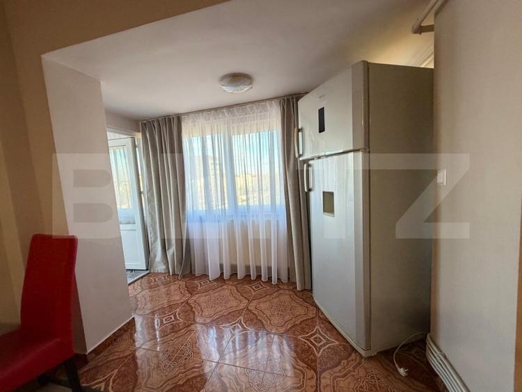 Apartament cu 2 camere semidecomandat, mobilat în Lipovei