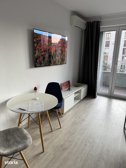 Apartament cu 2 camere în Romană