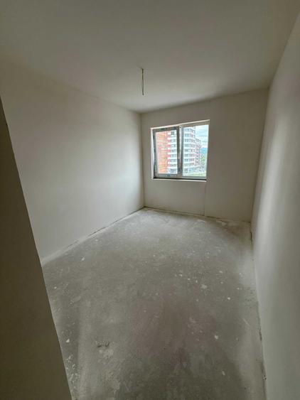 Apartament cu 2 camere decomandat în Florești