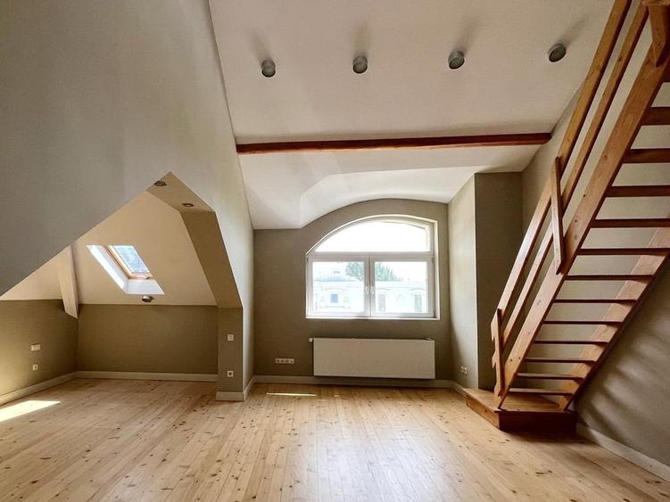 Casa superba langa padure, teren 1000 mp, incalzire in pardoaseala, garaj - 13