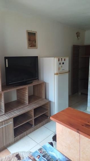 Garsonieră decomandată în Titan