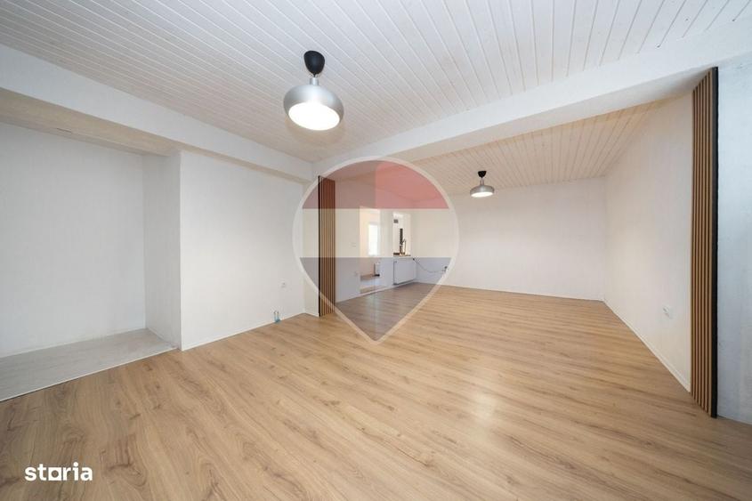 Casă cu 3 camere în Baciu