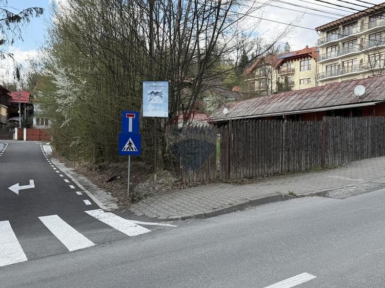 Teren Construcții intravilan de 1268 mp, în Central