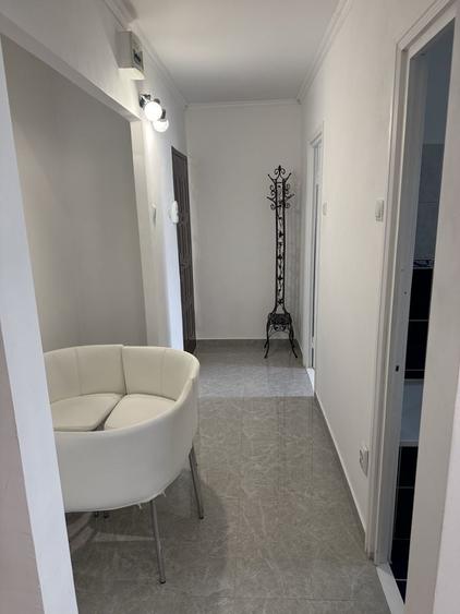 Apartament cu 2 camere nedecomandat în Primăverii