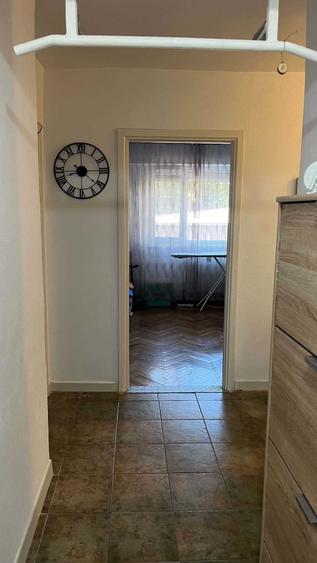 Apartament cu 3 camere decomandat, mobilat în Spitalul Județean