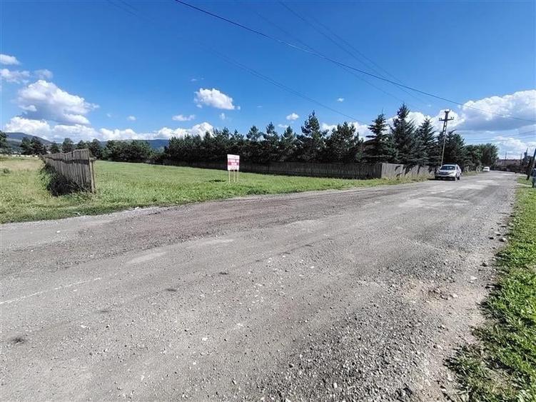 Teren Construcții intravilan de 3282 mp, în Nord