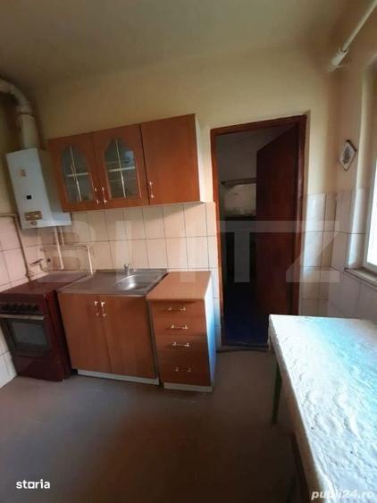 Casă cu 4 camere cu Teren 1060 Mp în Central