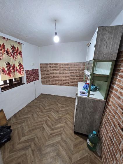 Casă cu 2 camere în Boiu