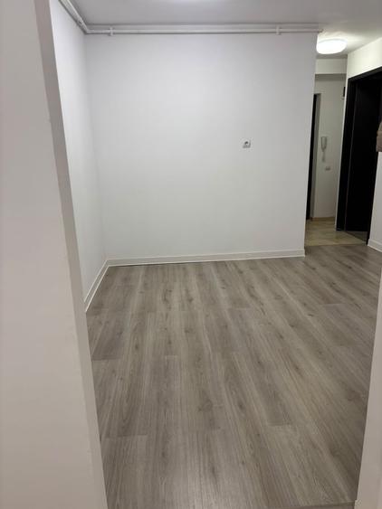Apartament cu 2 camere semidecomandat în Sebastian
