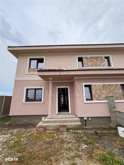Casă cu 4 camere cu Teren 335 Mp în Central