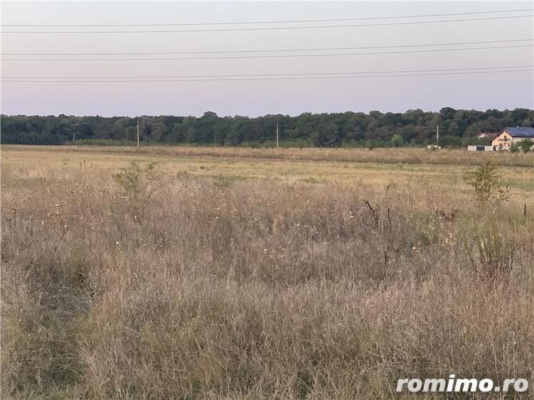 Teren de 2250 mp, în Periș