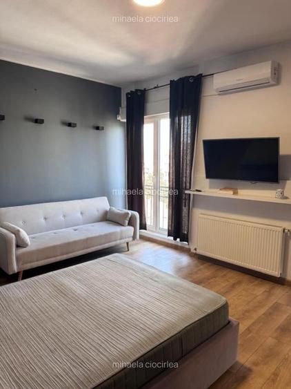 Apartament cu 2 camere semidecomandat, mobilat în Universitate