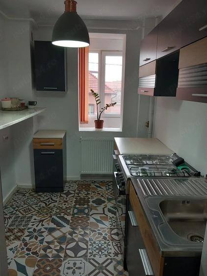 Apartament cu 2 camere semidecomandat în Complex Studențesc