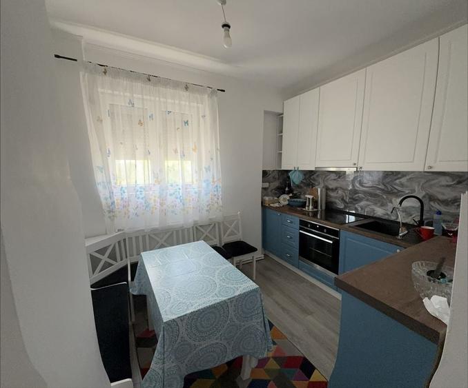 Apartament cu 3 camere decomandat în Rahova