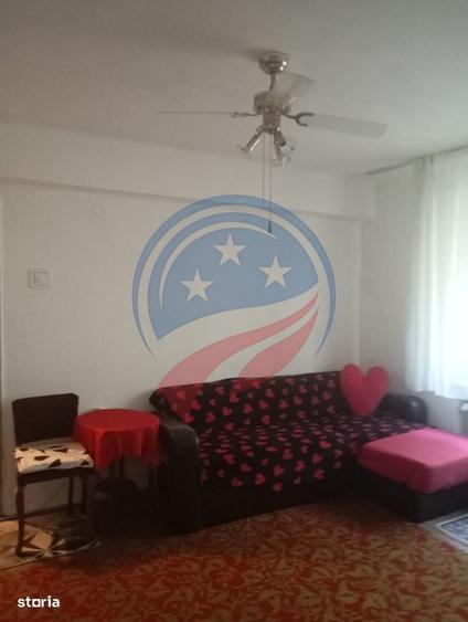 Apartament cu 2 camere semidecomandat în Bucovăț