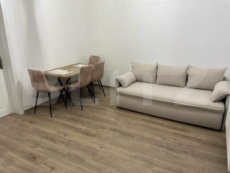 Apartament cu 2 camere semidecomandat în Cetate