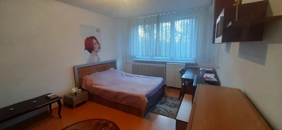 Garsonieră decomandată în Central