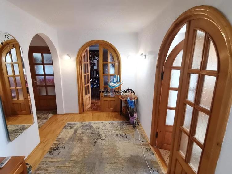 Apartament cu 3 camere decomandat în Calea Romanului
