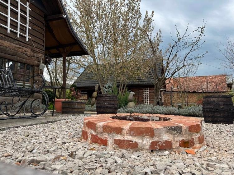 Casă individuală cu 5 camere cu Canalizare în Bazna