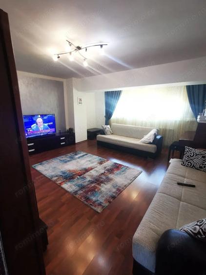 Apartament cu 3 camere decomandat în Bd. Coșbuc