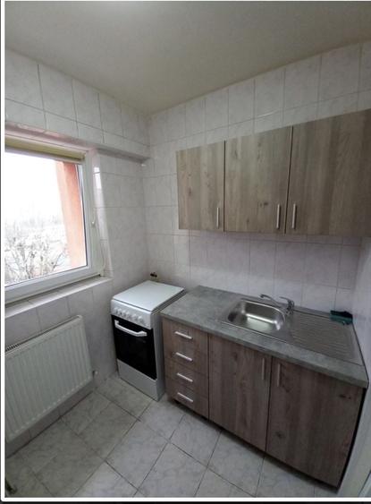 Garsonieră decomandată în Teiul Doamnei