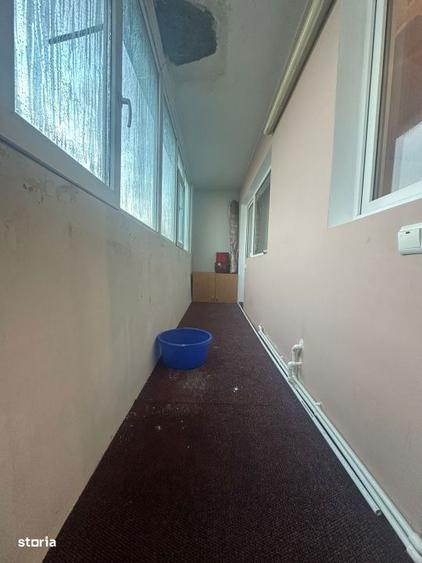 Apartament cu 3 camere decomandat în Ciupercenii Noi