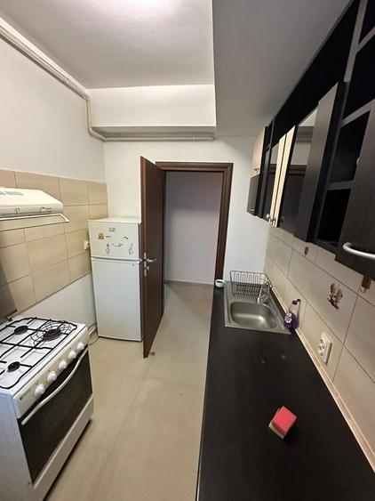 Apartament cu 2 camere decomandat în Eroii Revoluției