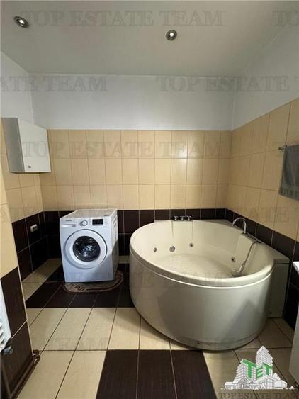 Apartament cu 4 camere decomandat, mobilat în Kogălniceanu
