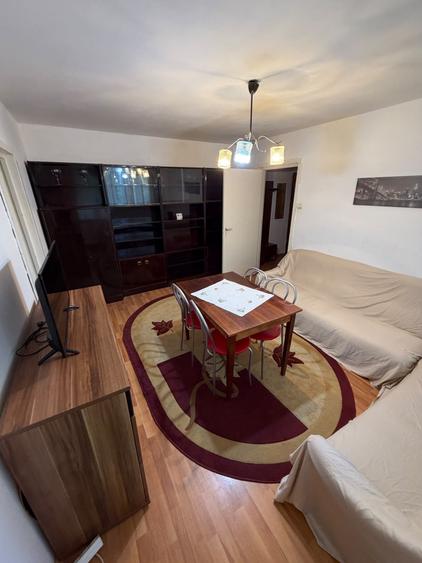 Apartament cu 2 camere semidecomandat în Take Ionescu