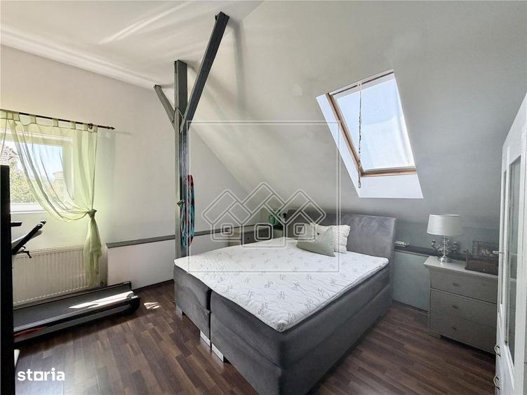 Casă cu 4 camere cu Teren 200 Mp în Central