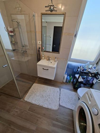 Apartament cu 3 camere decomandat, mobilat în Braytim