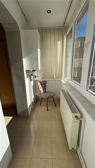 Apartament cu 3 camere decomandat, mobilat în Răcădău