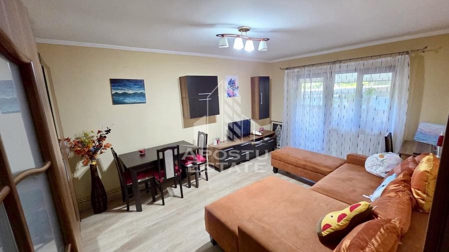 Apartament cu 3 camere decomandat, mobilat în Bucovina