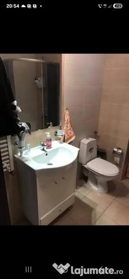 Apartament cu 3 camere decomandat în UTA