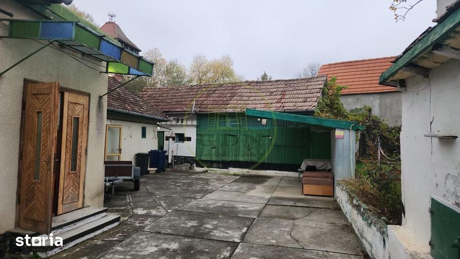 Casă cu 3 camere cu Teren 325 Mp în Roșia