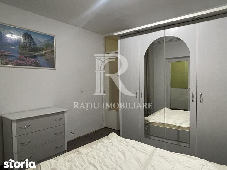 Apartament cu 3 camere în Decebal