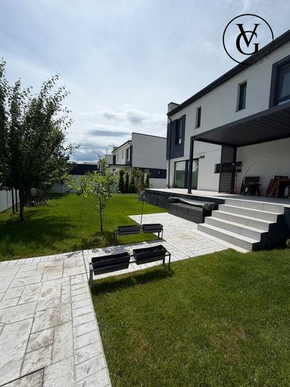 Casă individuală cu 5 camere cu Teren 400 Mp în Corbeanca
