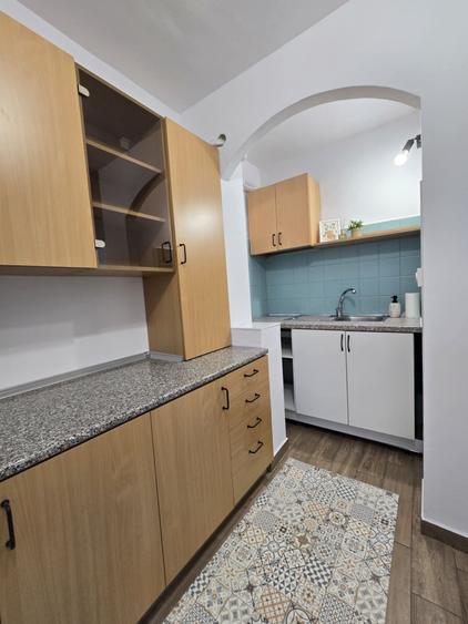 Apartament cu 2 camere decomandat în Lipovei